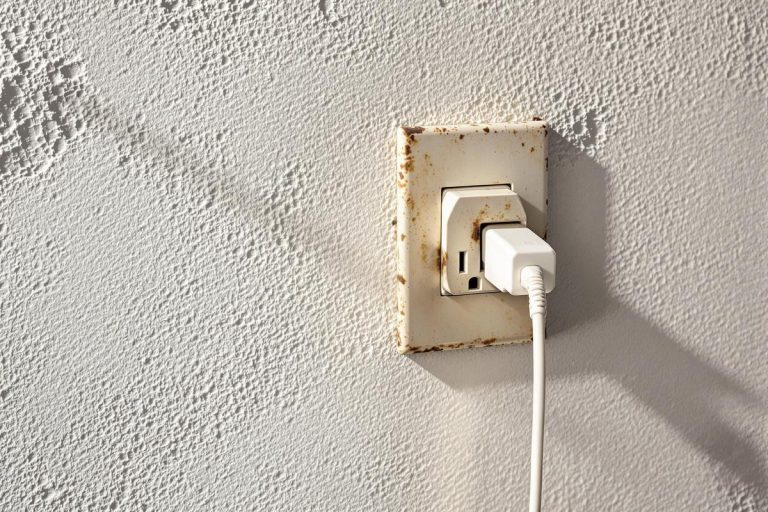 Adaptateur pour ancienne prise française : guide pratique.jpg