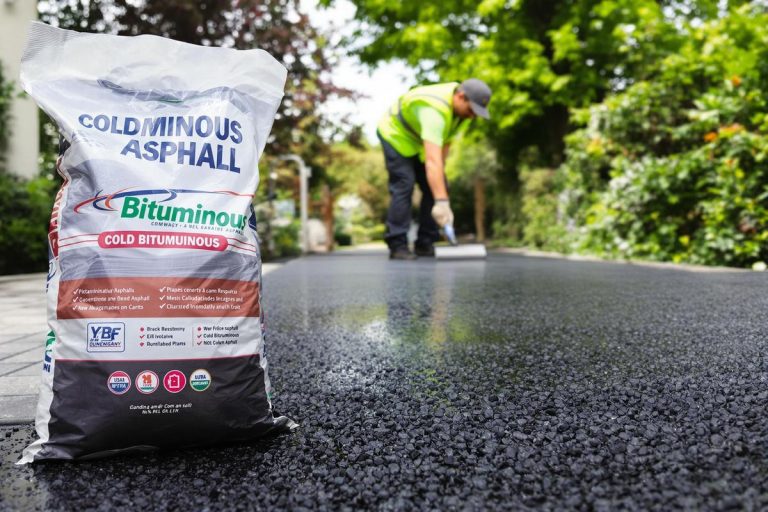 Enrobé bitumineux à froid 25kg : idéal pour vos travaux.jpg
