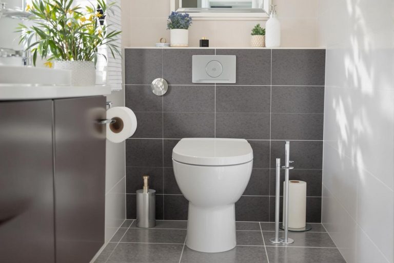 Fixation wc au sol : astuces et solutions efficaces.jpg
